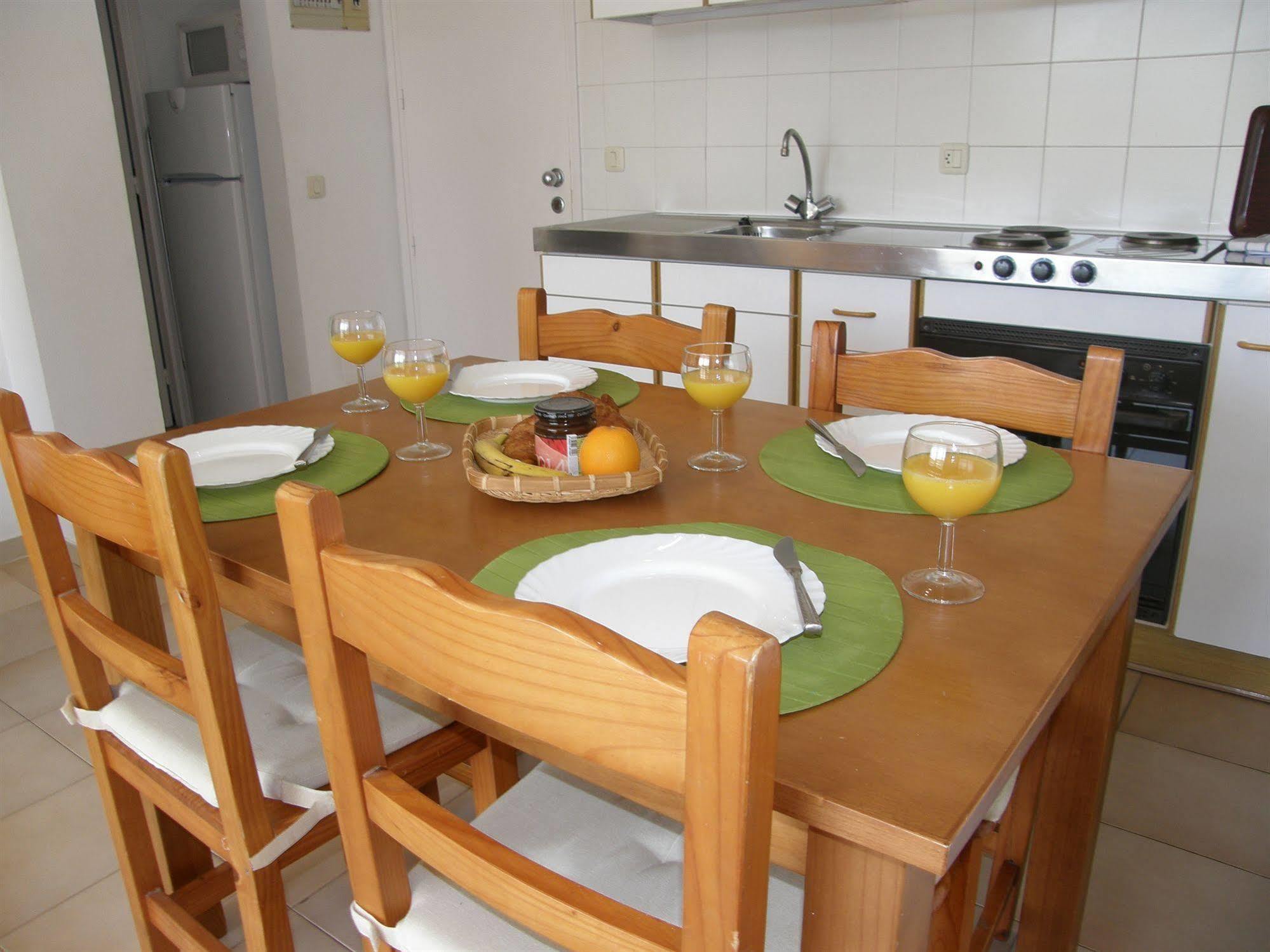 أولاستارتيت Apartamentos Miami المظهر الخارجي الصورة